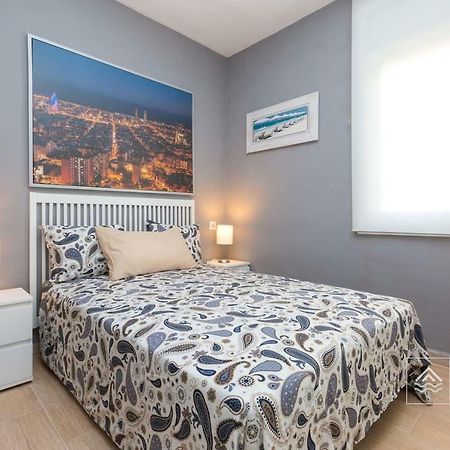 S12 - Beach Front Apartment --Free Wifi- Salou Dış mekan fotoğraf