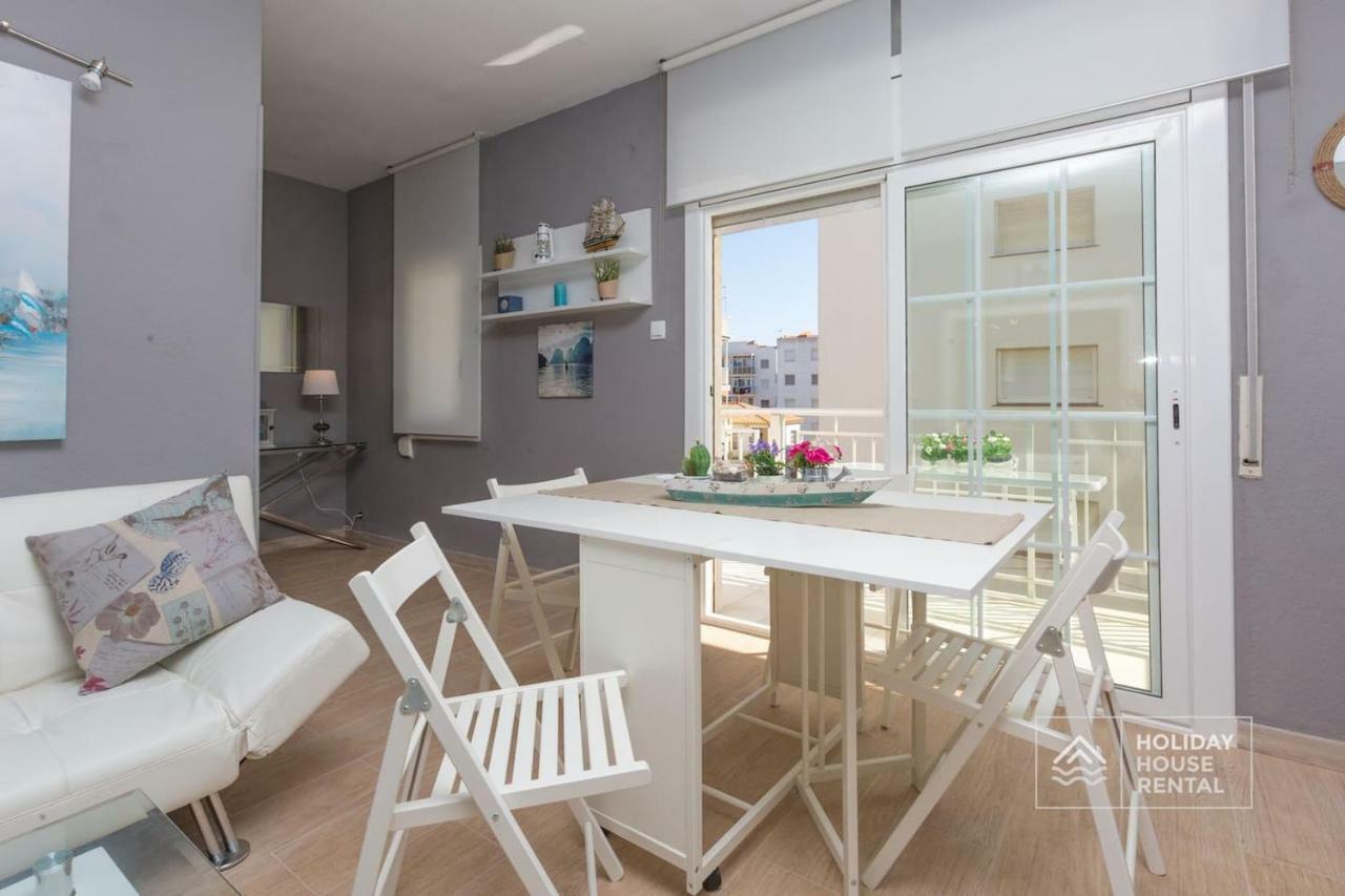 S12 - Beach Front Apartment --Free Wifi- Salou Dış mekan fotoğraf