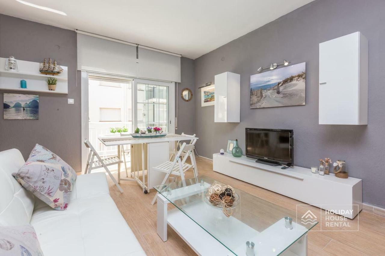S12 - Beach Front Apartment --Free Wifi- Salou Dış mekan fotoğraf